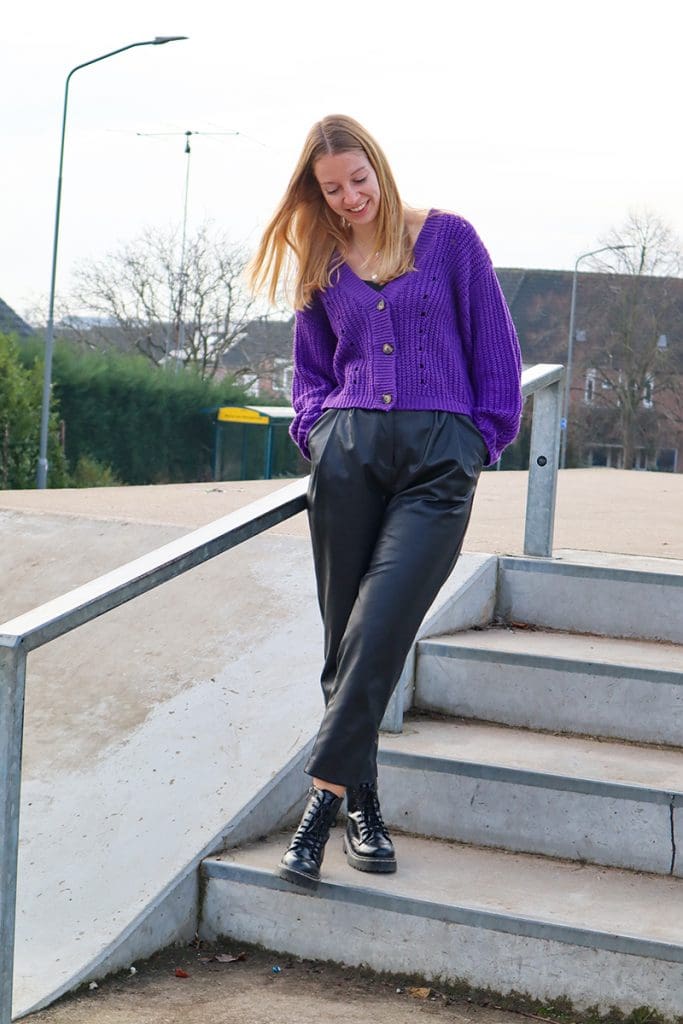 leren mom jeans outfit